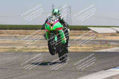 media/Aug-04-2024-TrackDaz (Sun) [[e1ff0814b6]]/Group A/12pm (Wheelie Bump)/